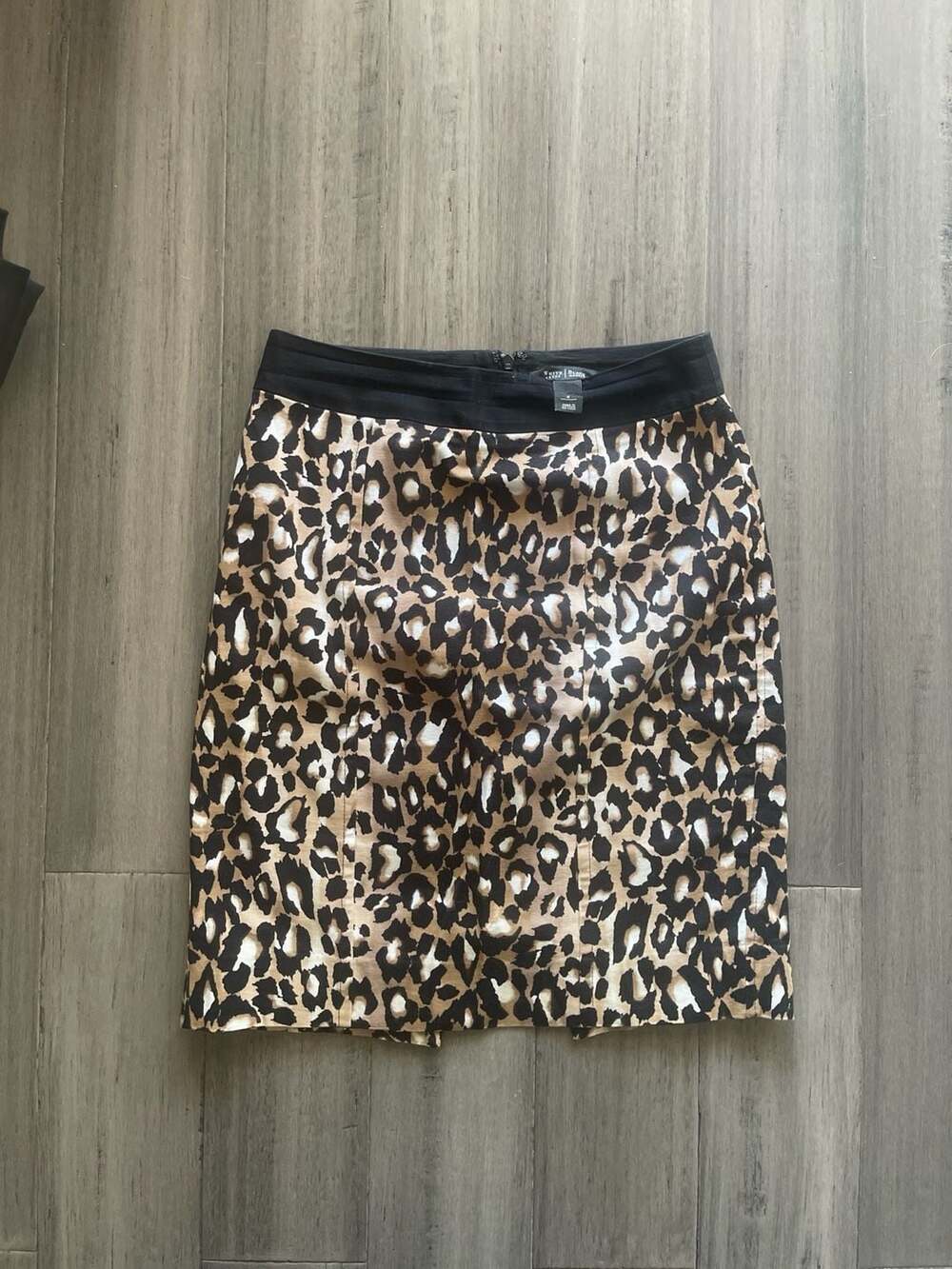 White House Black Market Leopard Print Pencil Skirt Size 4